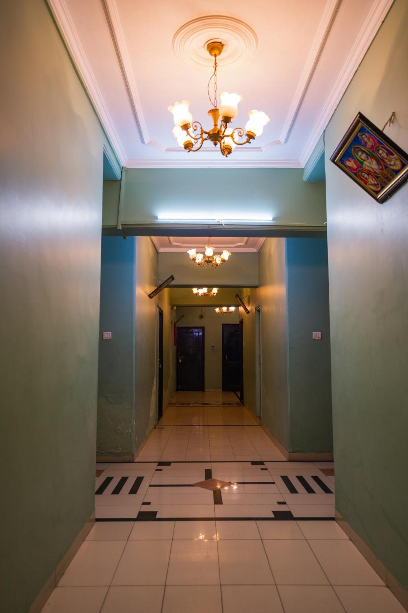 Hotel Girdhar Mahal อินดอร์ ภายนอก รูปภาพ