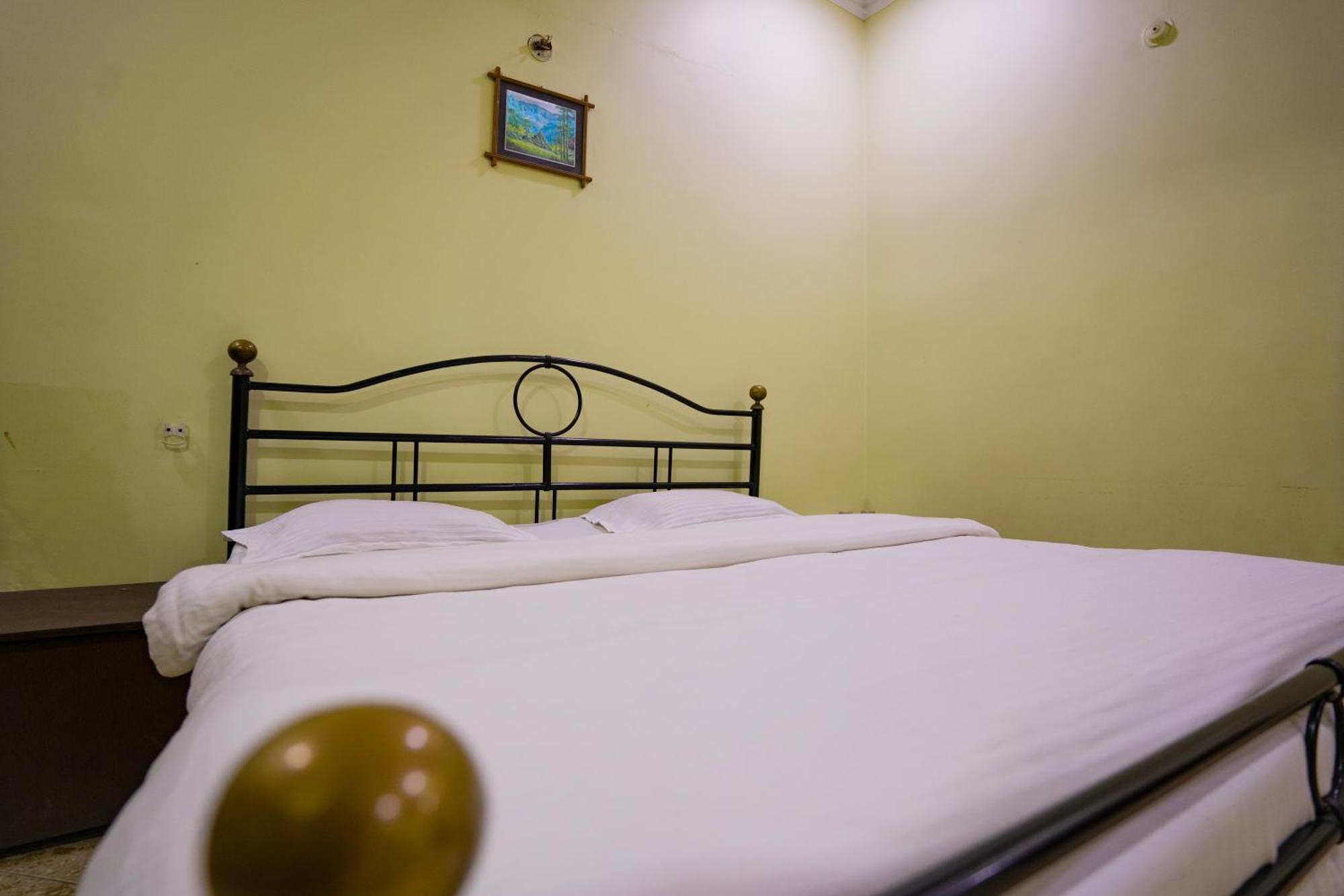 Hotel Girdhar Mahal อินดอร์ ภายนอก รูปภาพ